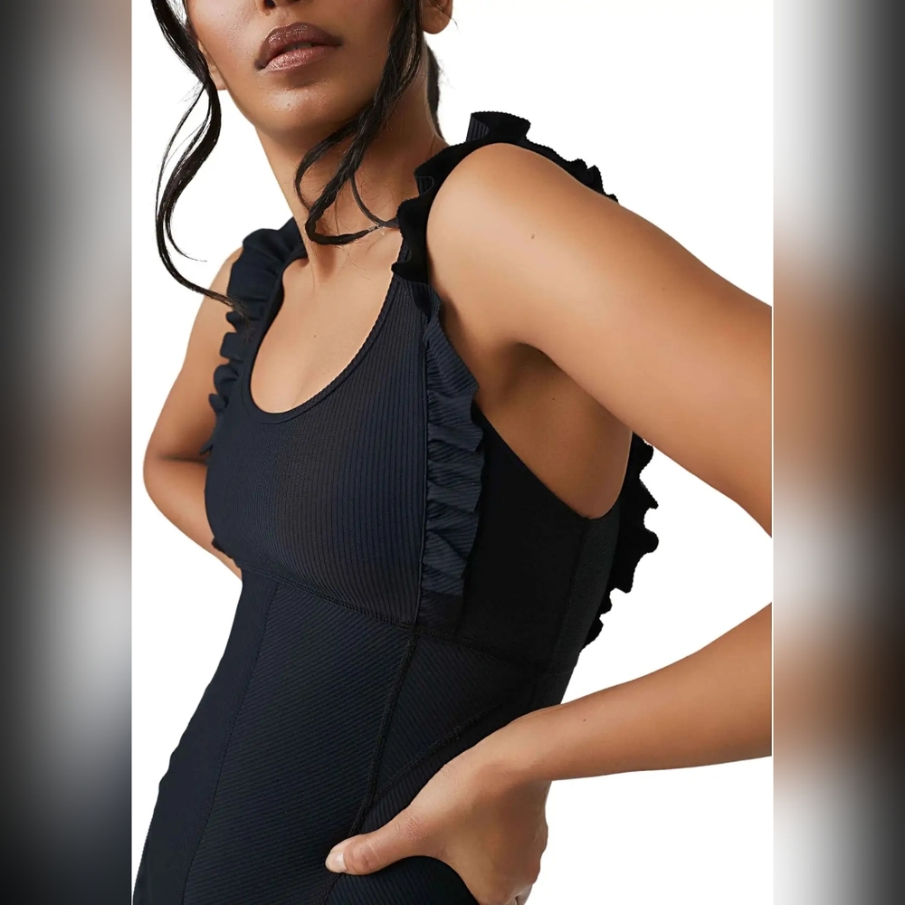 Fp Movement Ruffle Me Up Shortsie Size Large - image 3